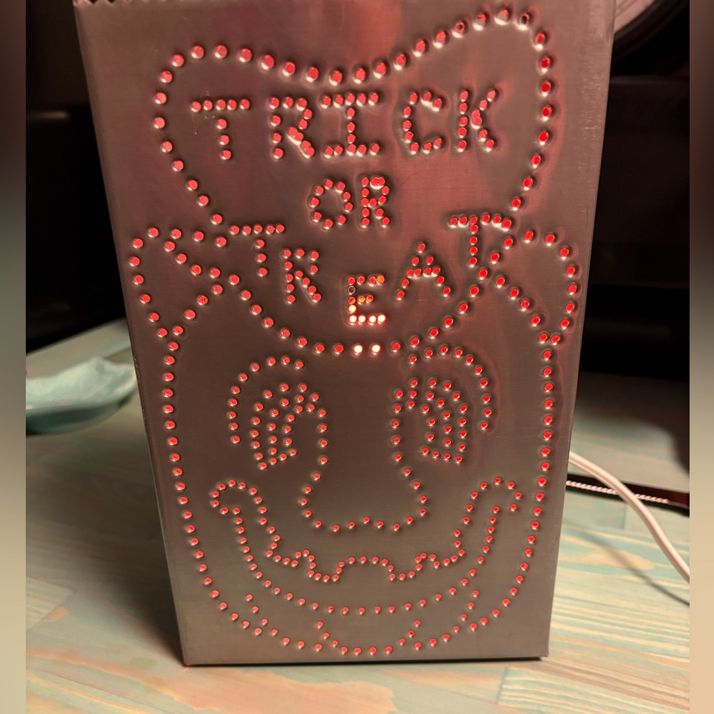 TIN PUNCHED TRICK OR TREAT LIGHTED HALLOWEEN ACCENT